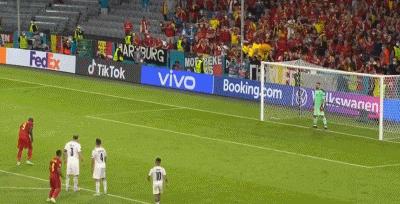 卢卡库4次绝佳进球,卢卡库进入梅阿查