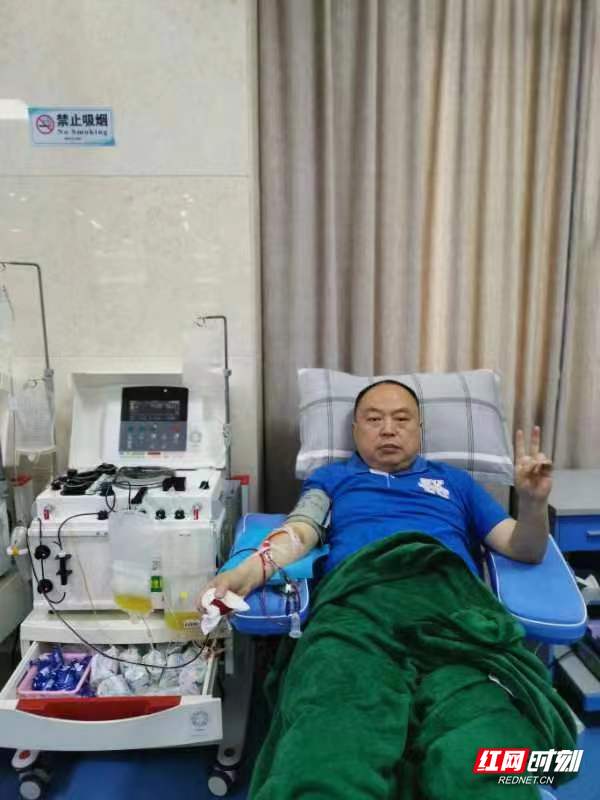 世界献血者日无偿献血让爱延续,热烈庆祝第十八个世界献血者日