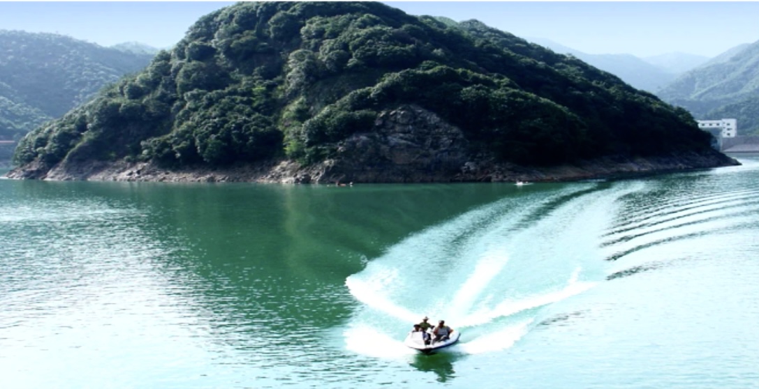 中国首部山水人文电影《白沙溪》在沪首映，展现千年古堰的蓬勃生命力