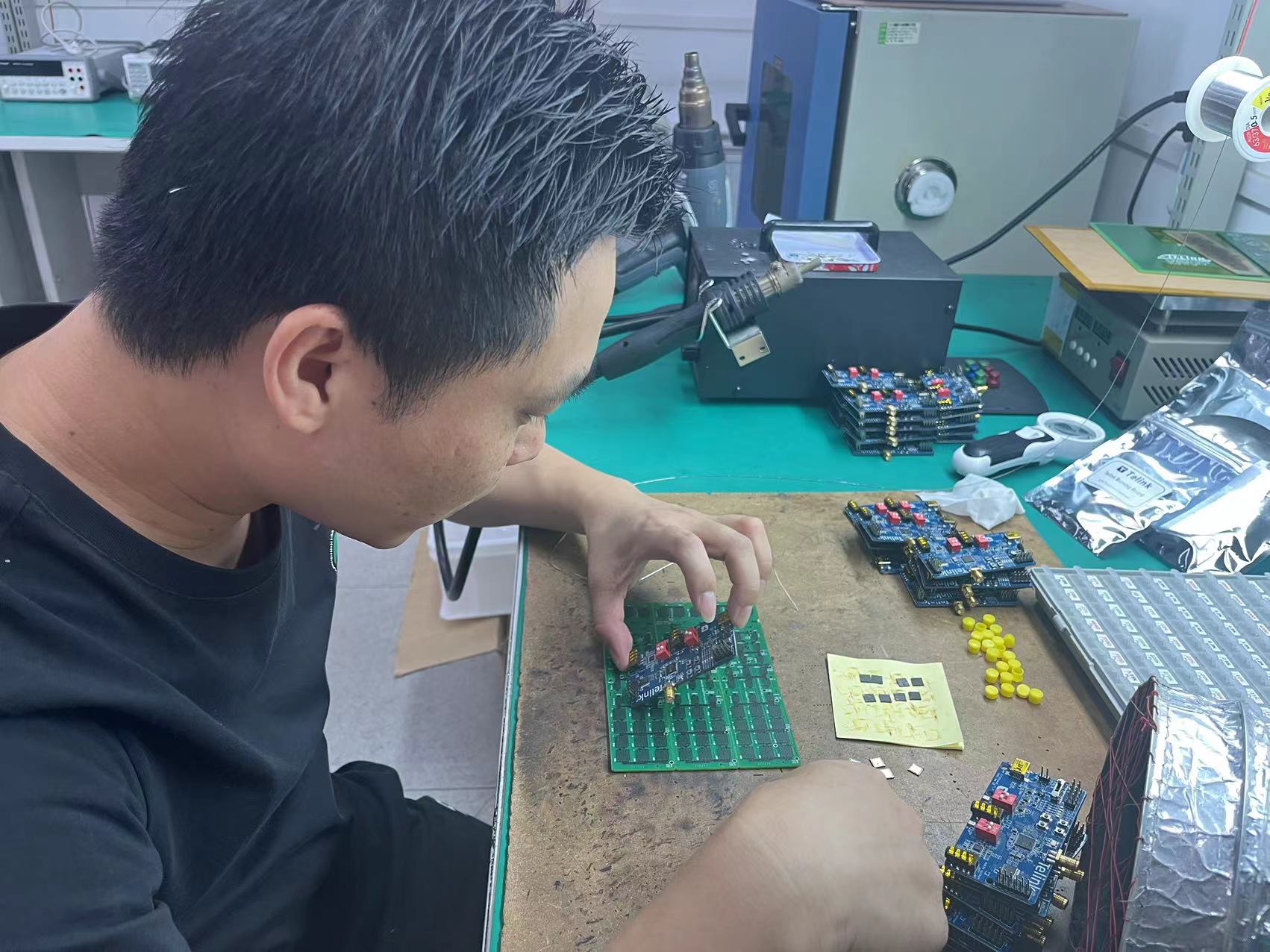 WAIC预热！探访上海物联网企业创新之路，通往智联世界还有一道“安全门”