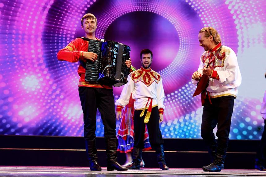 携手同心发展共谱友谊赞歌黑龙江省首届中俄地方文化艺术季黑龙江艺术职业学院专场演出精彩谢幕