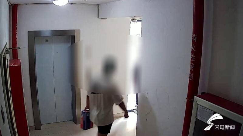 2名小伙偷七十多双名牌鞋,两小伙偷名牌鞋