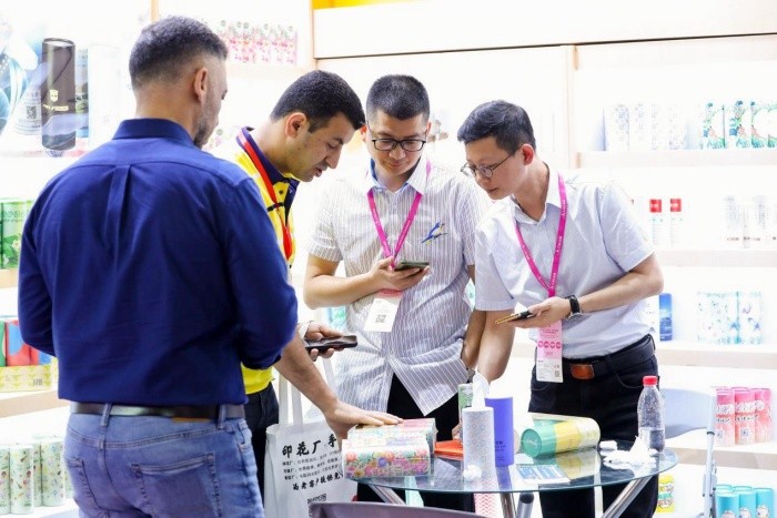 展会为提振行业信心刺激行业复苏,国货消费热潮持续升温