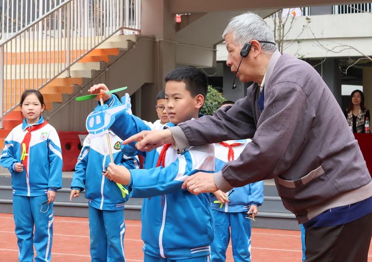 科技之春宣传月,小学科技之春宣传月