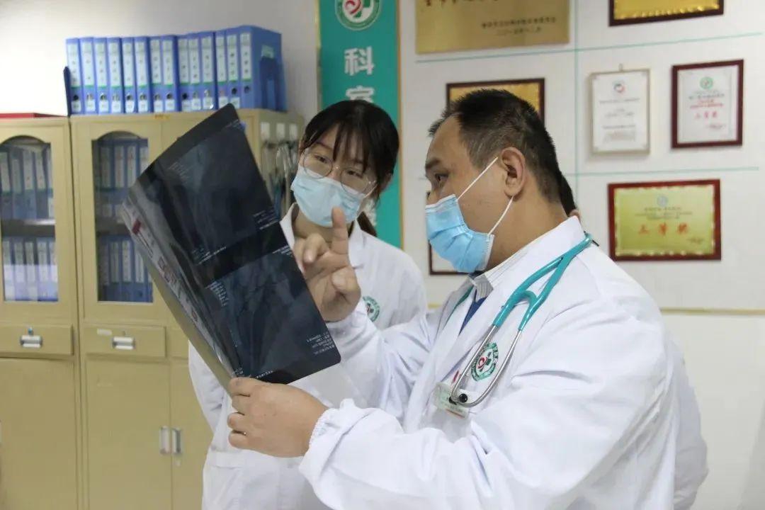 鎴块ⅳ鍚堝苟蹇冭“涓嵂鍙傛澗鍏诲績鑳跺泭,灞变笢娌诲績琛版埧棰ゆ渶濂界殑涓尰