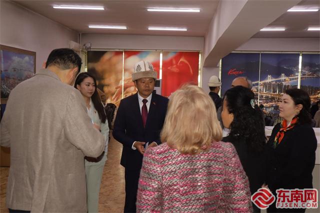 黎明（中亚）海丝学院2024级跨境电商培训班正式开班