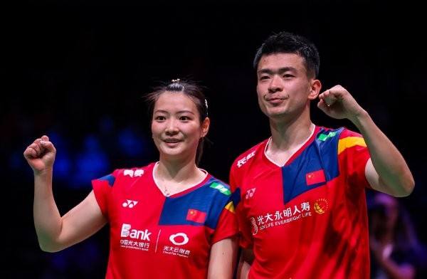 石宇奇陈雨菲梁王直播,中国羽毛球公开赛2018陈雨菲